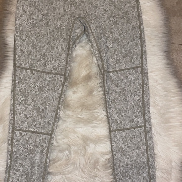 Gymshark Fleur Textured Leggings - Picture 7 of 12